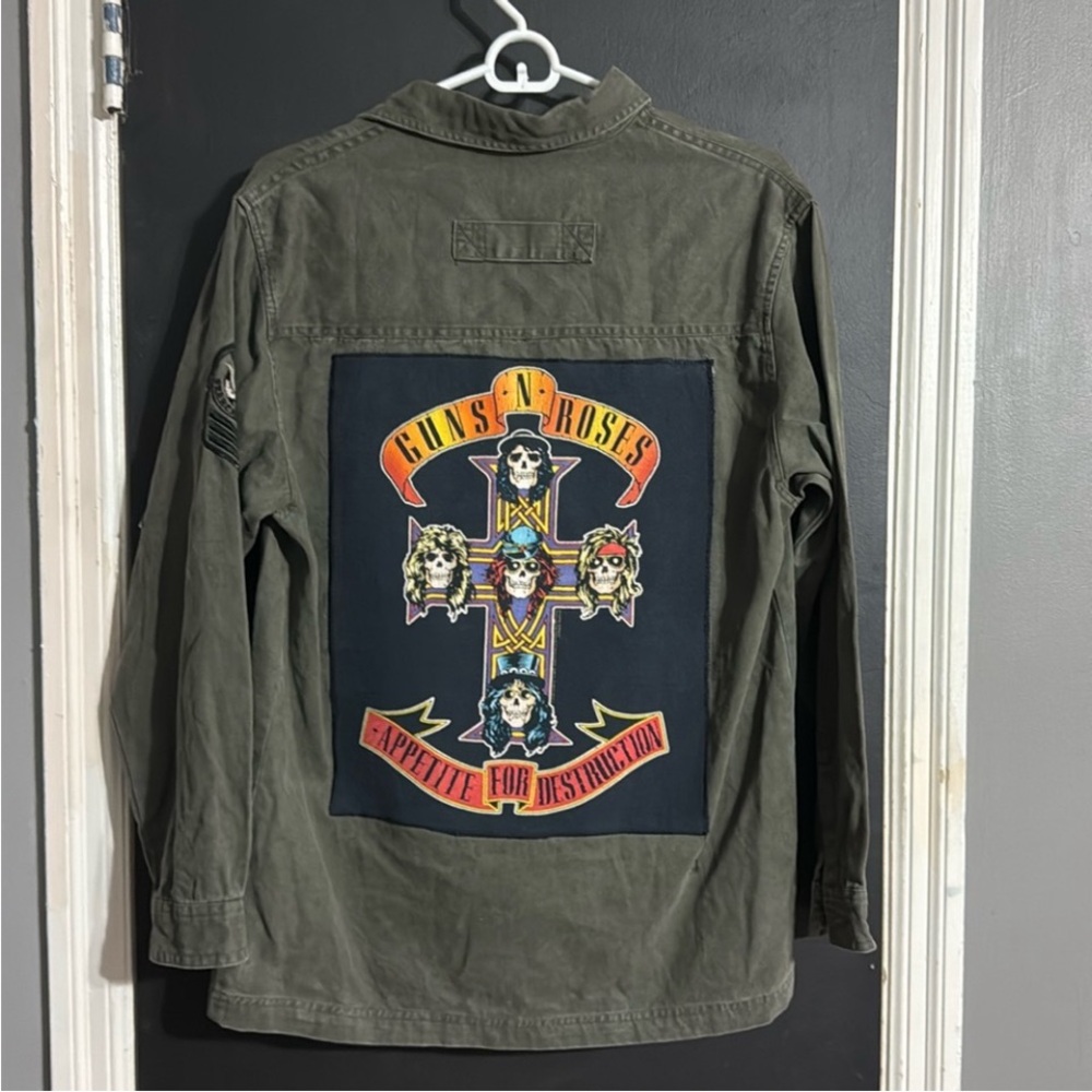 Upcycled Men’s Guns -N- Roses Utility Shirt Size: M